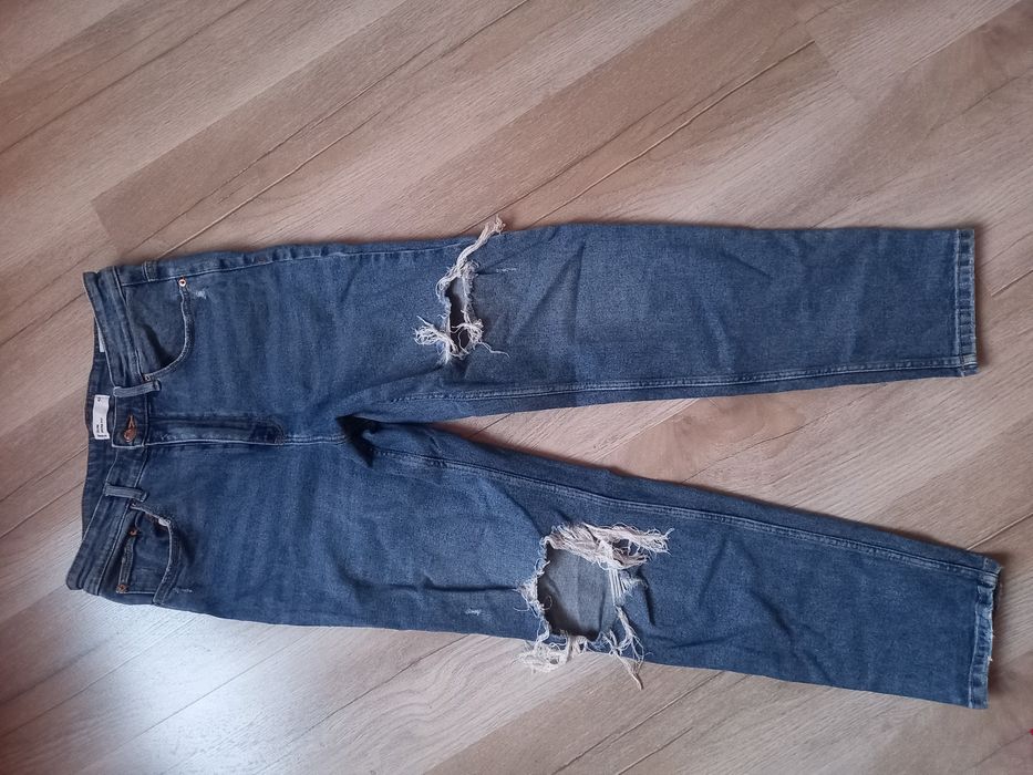 ASpodnie jeans Denim Sinsay roz 42 XL z rozdarciami