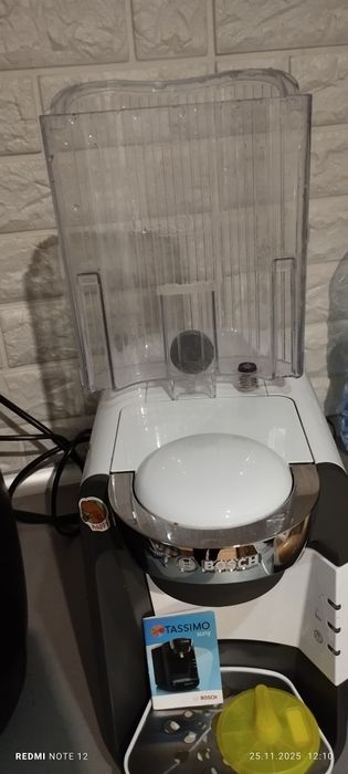 Ekspres do kawy na kapsułki tassimo