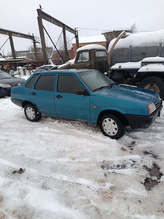 ваз21099.  2001року