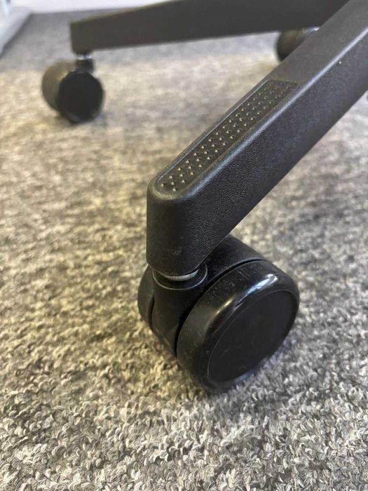 Krzesło biurowe BEJOT - FAKTURA VAT - większa ilość