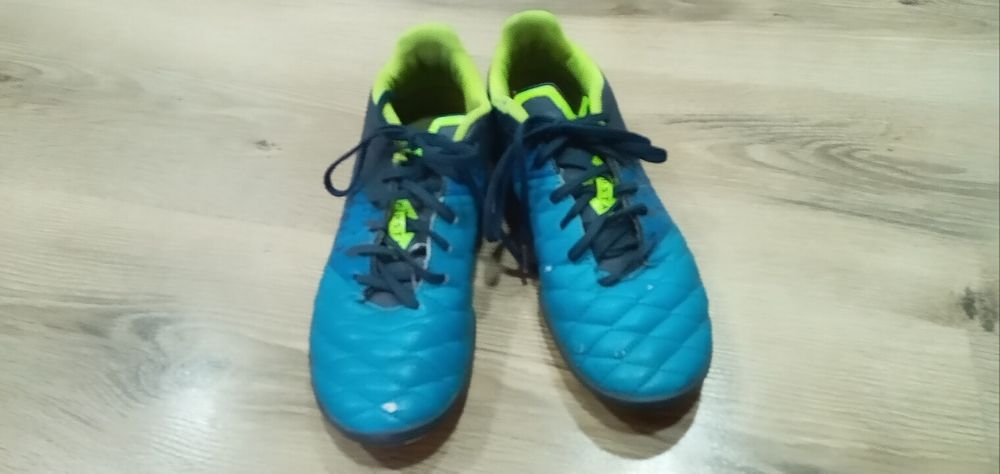 Футзалки KIPSTA.