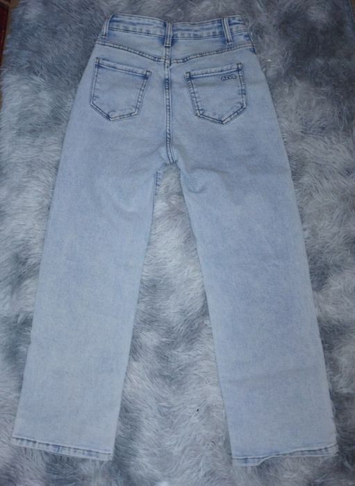 джинси на дівчинку