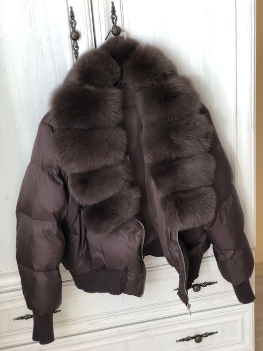 Пуховик,куртка,пуфер з песцем.