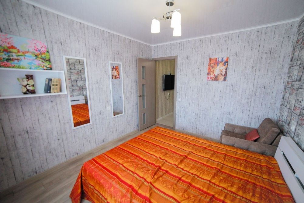 Подобова квартира біля Соборної з 2 окремими спальнями