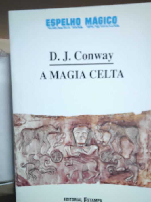 Magias de Amor e outros livros coleção Espelho Mágico