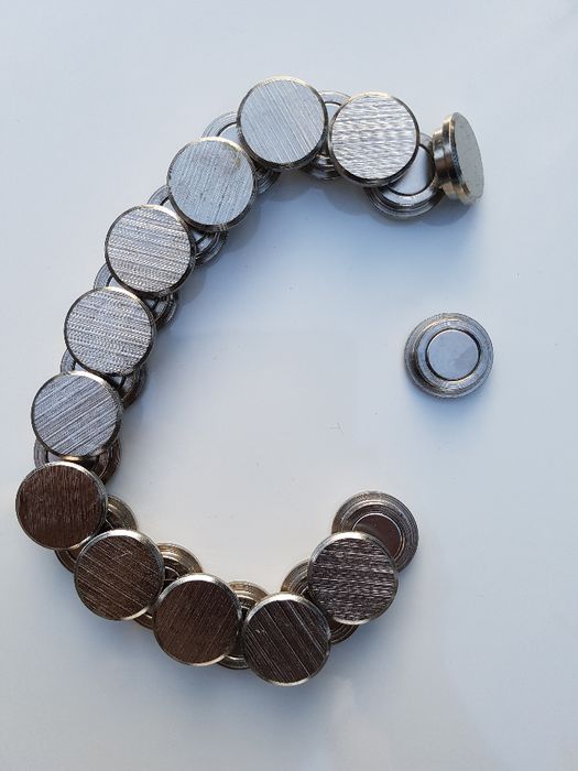 Íman 22x7mm - artigo novo.