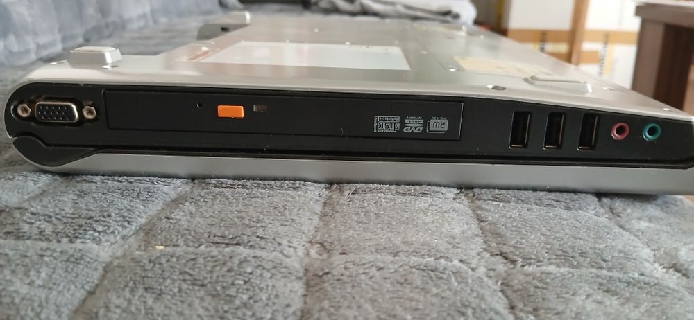 Sprzedam laptopa na części