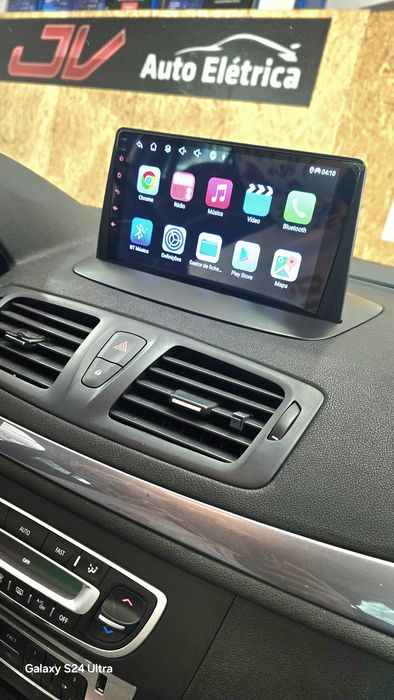 Entregas grátis Zona Grande Porto Rádio Android 14  com GPS Megane 3