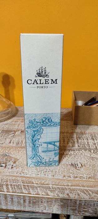 Copo de vinho do porto Calem