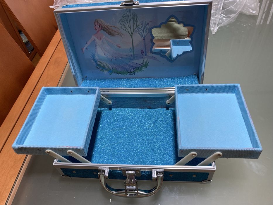 Mala da Frozen  de criança