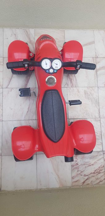 Moto4 criança como nova