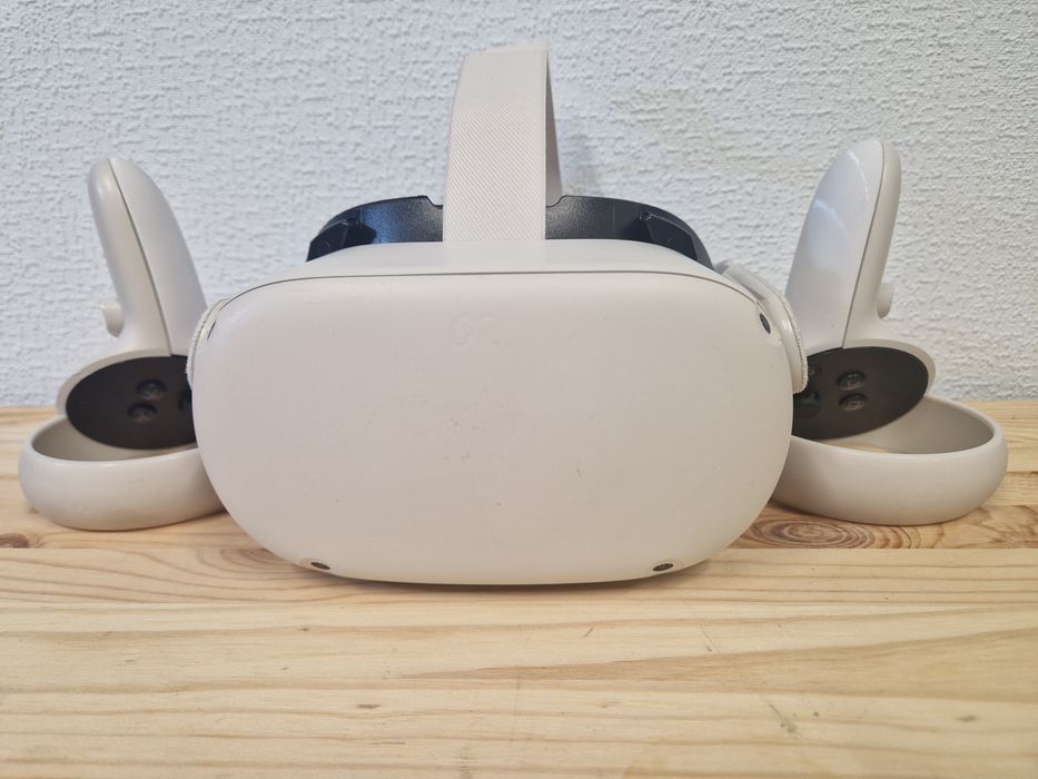 Окуляри віртуальної реальності VR Meta Quest 2(256Gb) з контролерами
