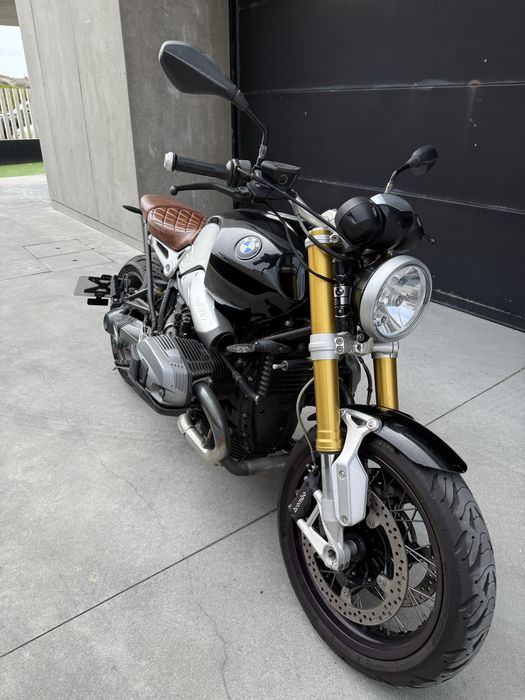 BMW R nineT – 35.000 km – Escapes Akrapovic – Banco Novo – Extras