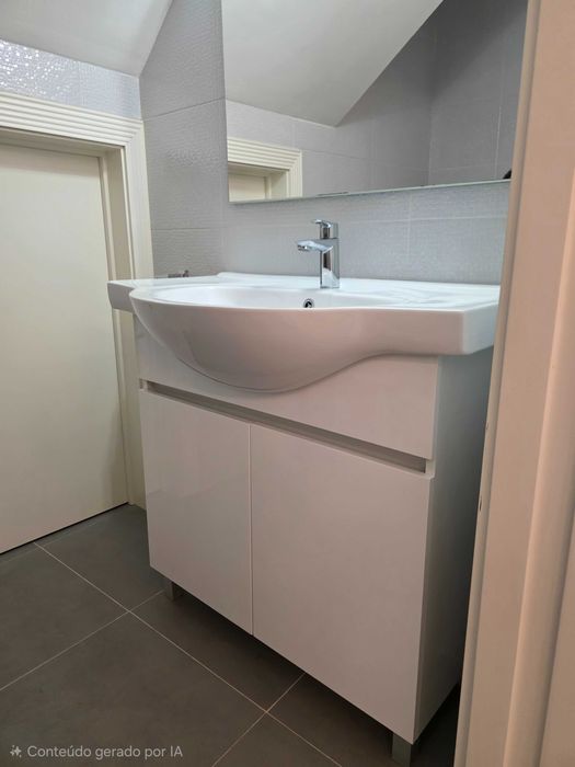 Móvel com Lavatório