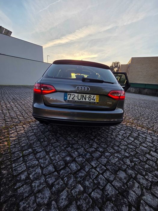 Audi A4 sline impecável, para quem gosta de conforto e segurança