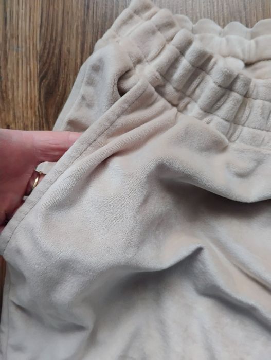 Spodnie dresowe damskie zamsz