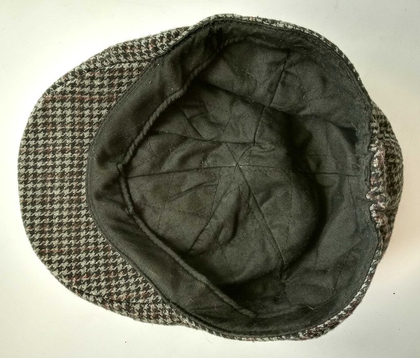 Кепка хуліганка, реглан