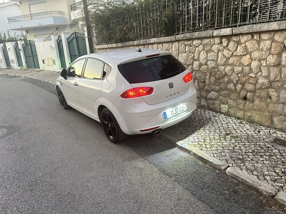 Seat leon 1.6TDI 105cv-2010