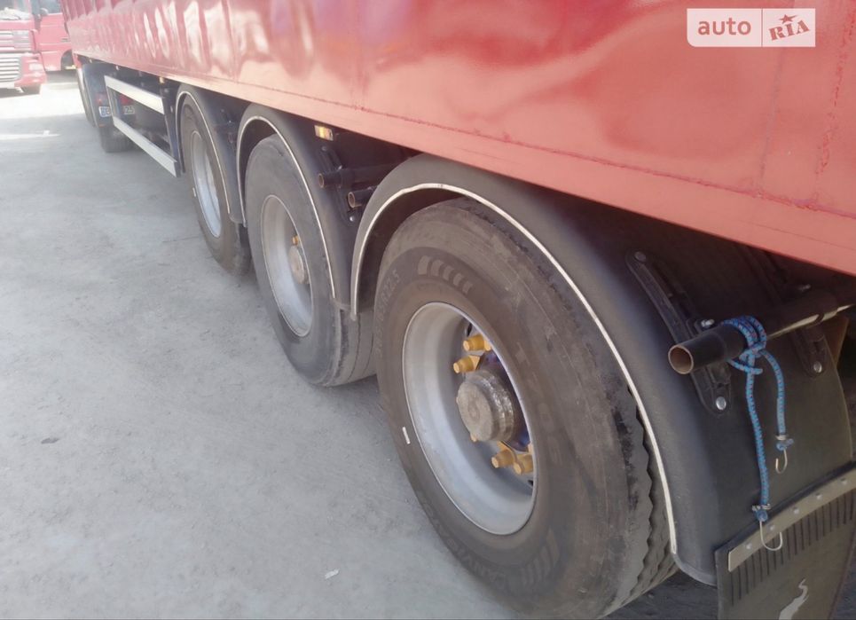 Продам напівпричеп контейнеровоз зерновоз