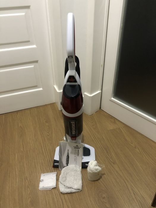 Aspirador vertical Bissel vac & stem