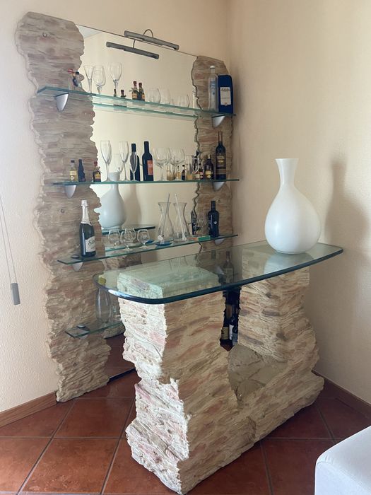 Bar de sala em pedra completamente novo