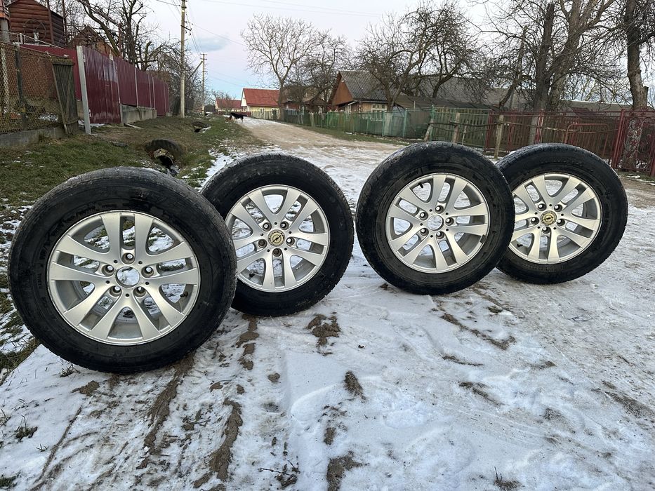Продам диски з резиною 215/65/16 5x120