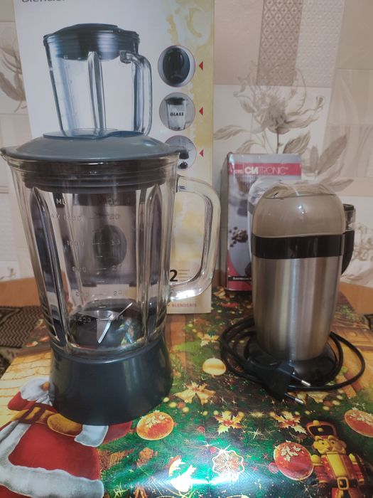Кофемолка  , блендер б/у