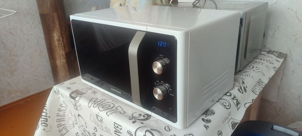 Продам мікрохвильові печі  Samsung та  CENWOOD.