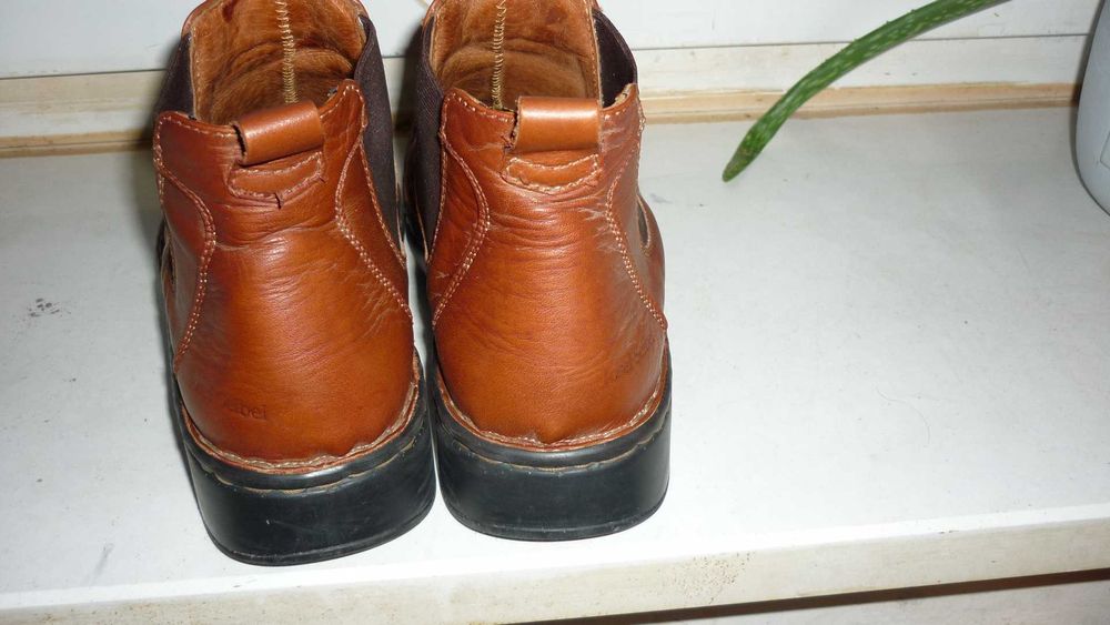 Josef Seibel- skórzane sztyblety  r; 42