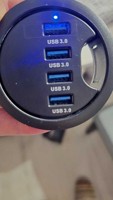 IcyBox Koncentrator biurkowy Hub 4xUSB 3.0 do biurka kabel 120 cm