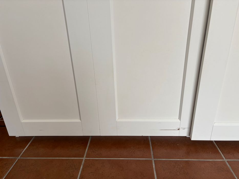 Roupeiro IKEA PAX com portas GRIMO brancas