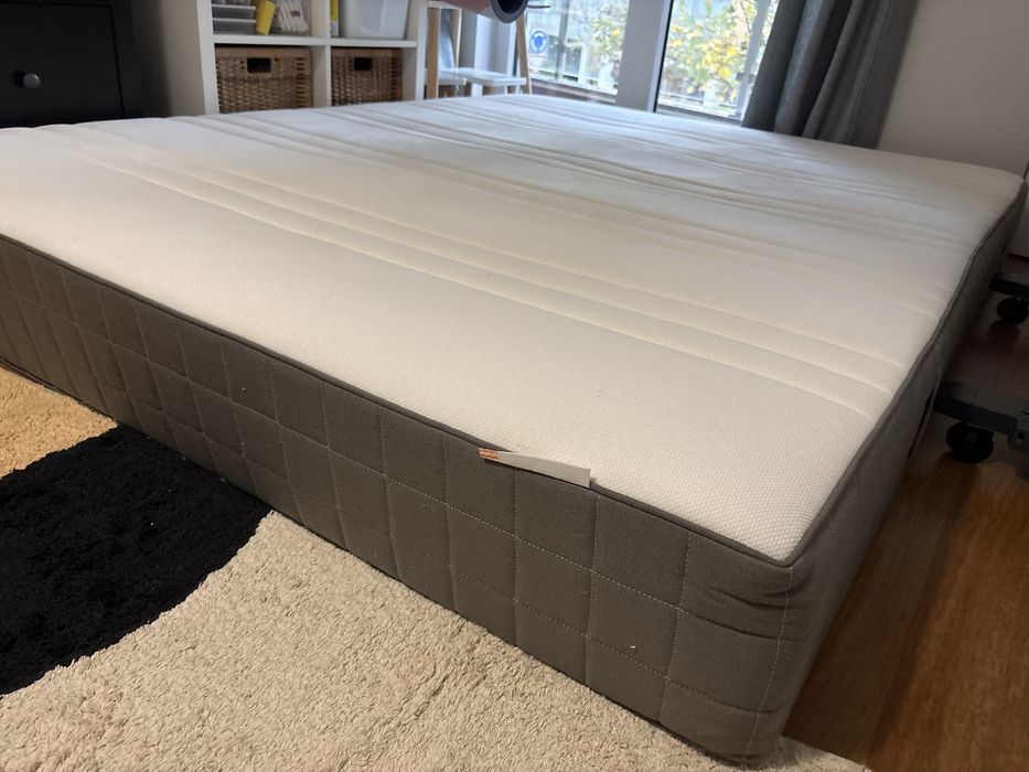 Colchao 160x200  ikea