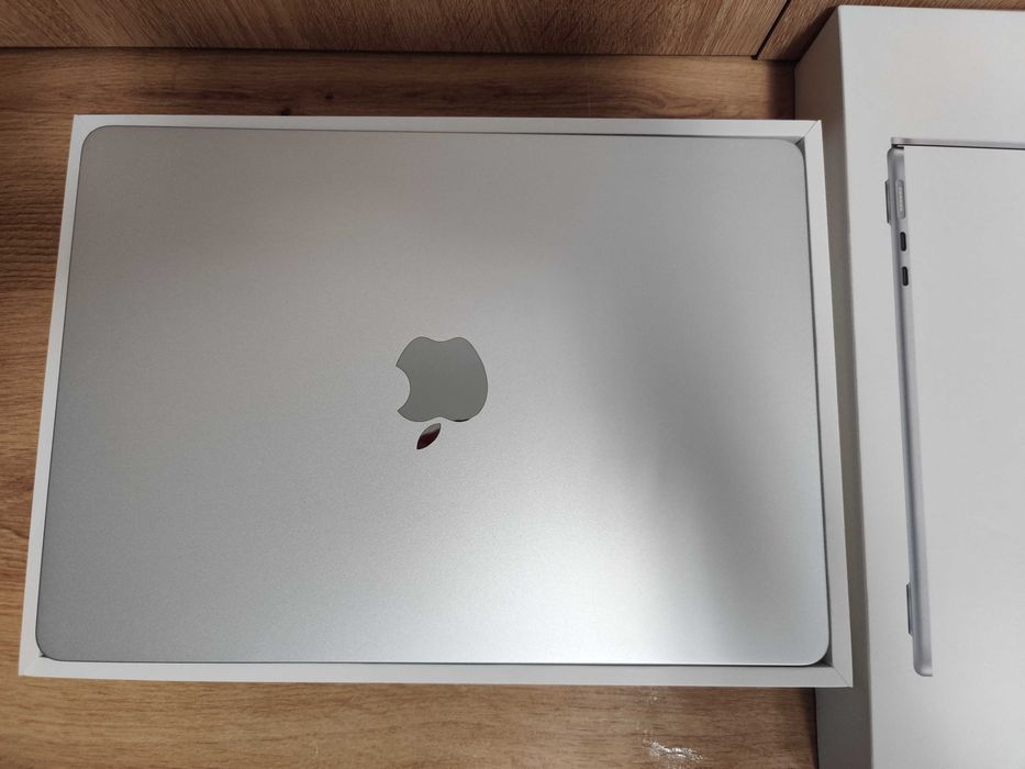 Ноутбук Apple MacBook Air M2 16/512 Silver 2023 iдеальний стан