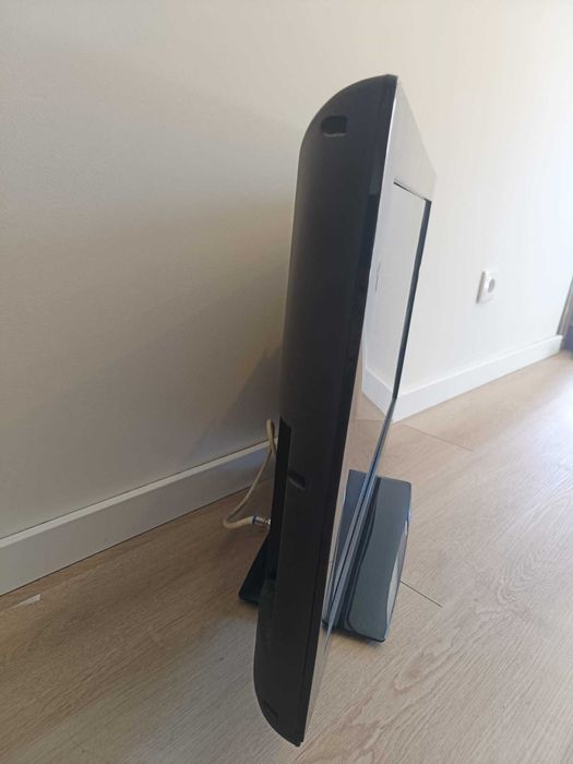 Televisão LCD LED com USB 32Polegadas