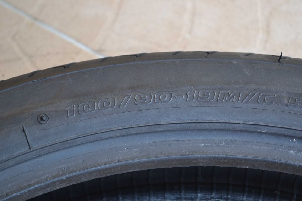 Мотошина 100/90 - 19 BRIDGESTONE резина/покришка/шина/скутер/мотоцикл ...