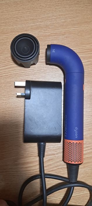 Продам стайлер дайсон/ фен дайсон DYSON