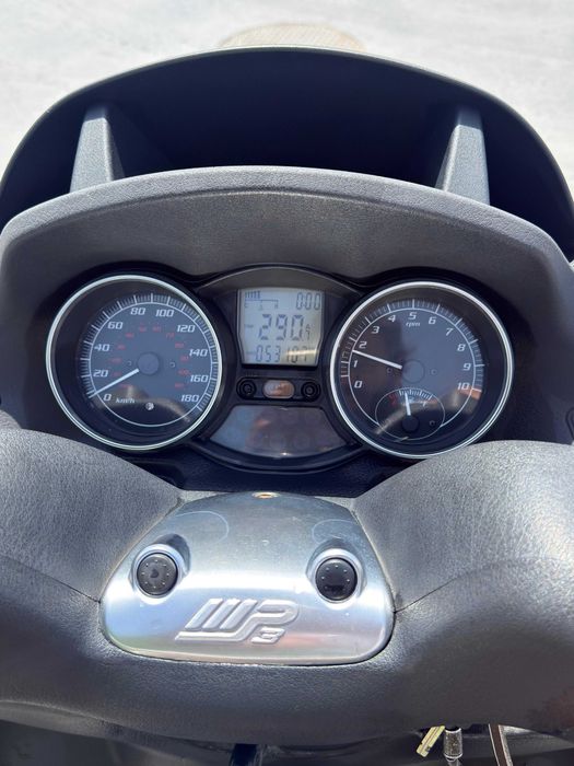 Piaggio Mp3 500