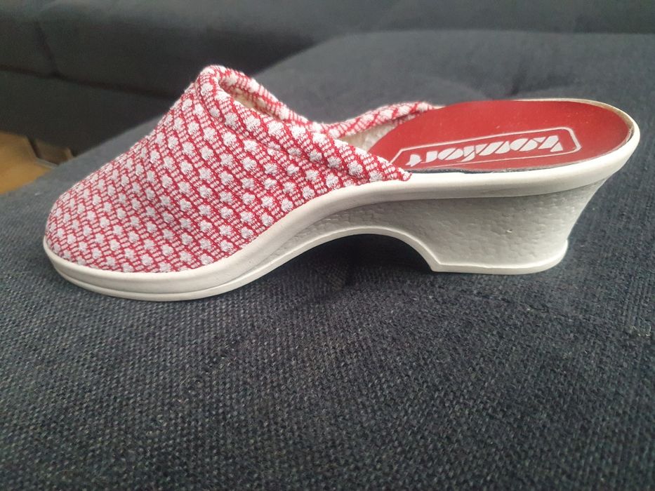 Kapcie damskie Befado 36 nowe