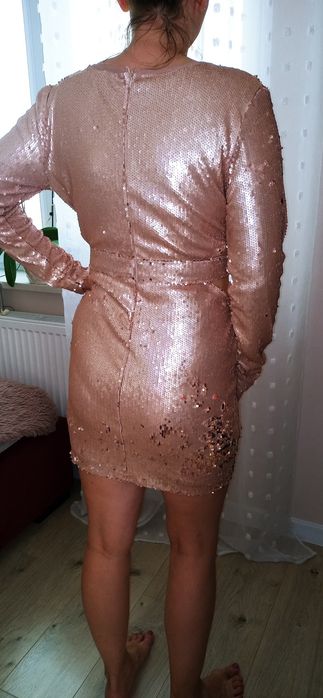 Cekinowa sukienka rozm 40