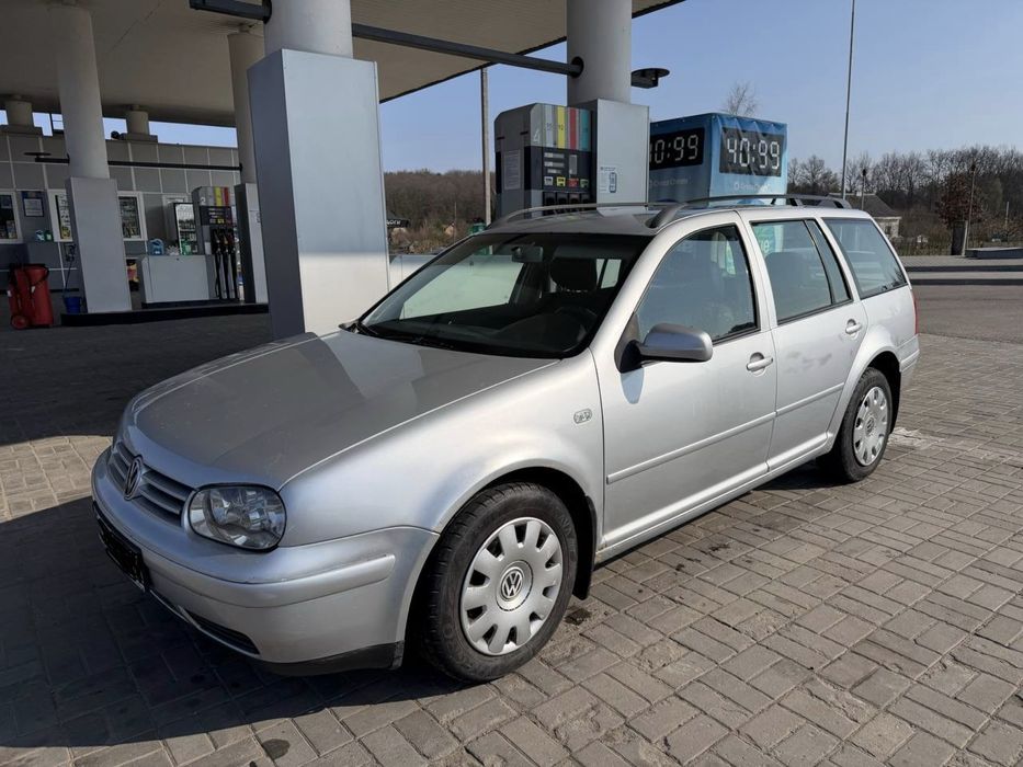Авто Volkswagen golf  1.9  tdi