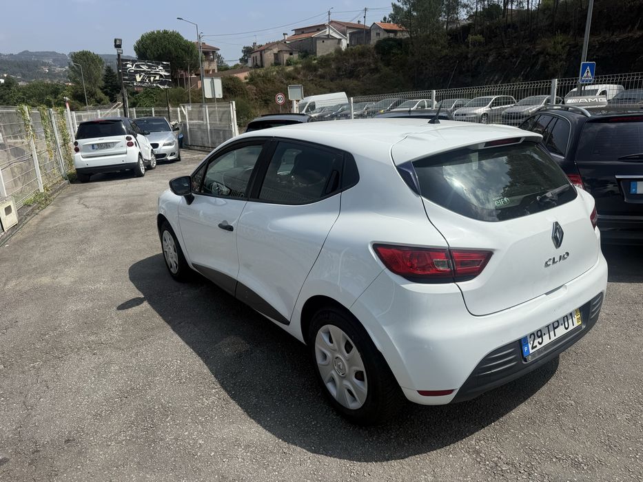 Renault clio comercial