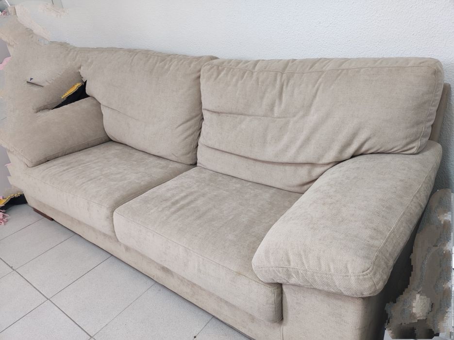 Sofá Bege 3 lugares