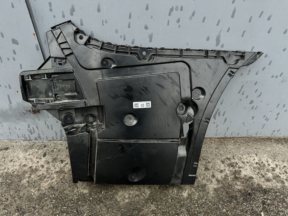 Крепление направляющая заднего бампера BMW G30 lci F90 lci оригинал