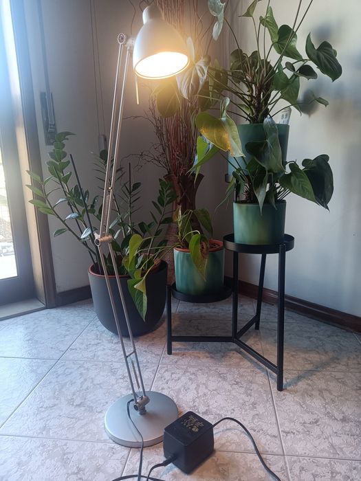 Candeeiro IKEA articulado – funcional – ótimo estado