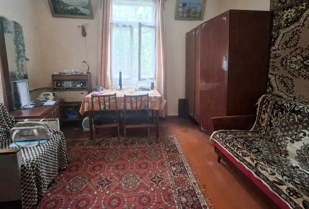 Частина будинку в Рівному