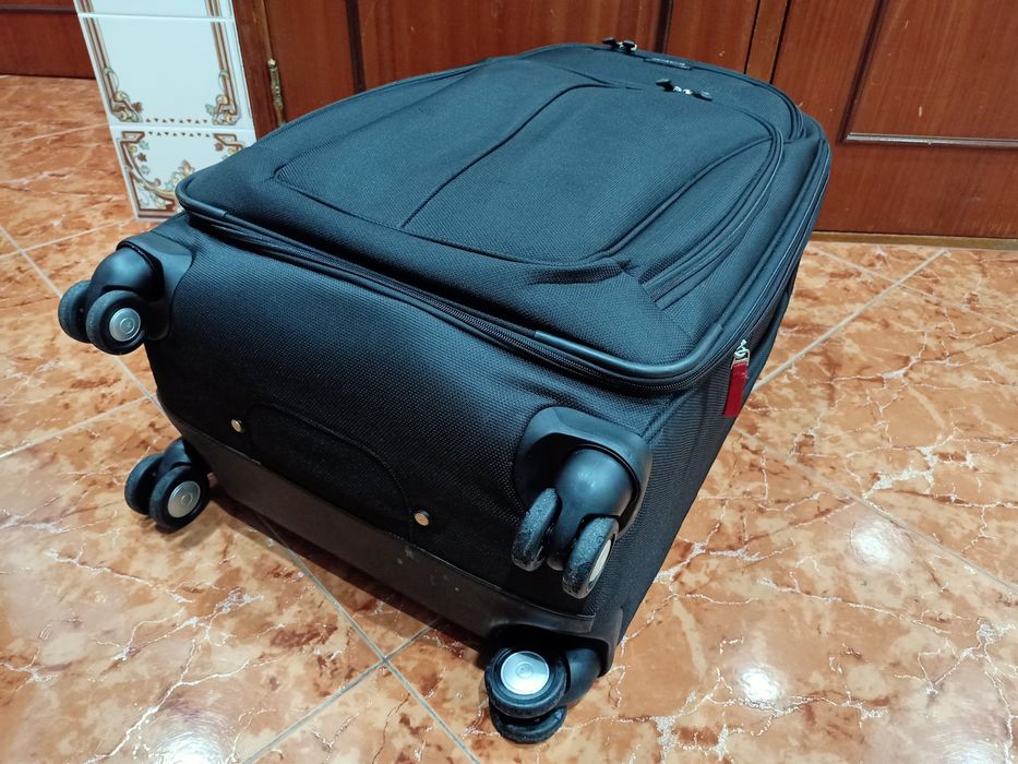 Mala malas Samsonite de porão até 23 kg viagem casa quarto apartamento