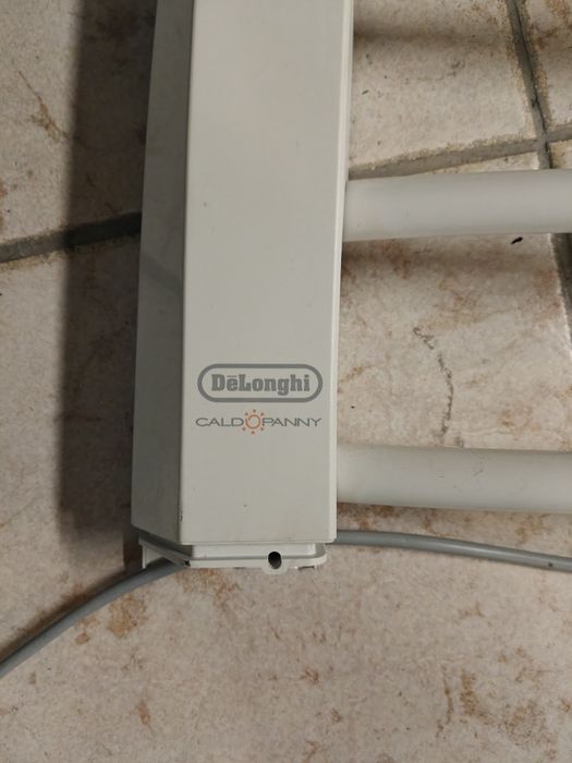 Toalheiro aquecedor eléctrico digital