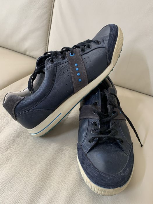 Кросівки  ECCO  44 р ; кросівки ANDER ARMOUR  43р