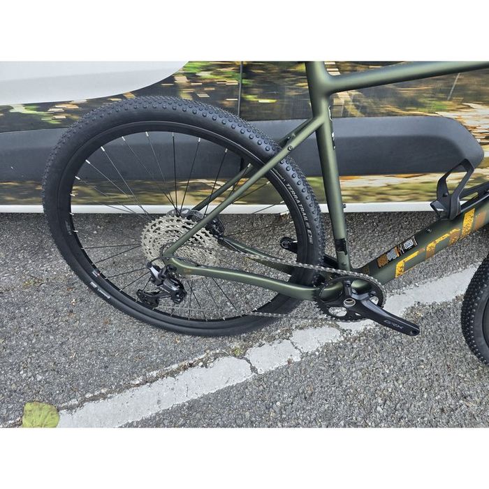 Bicicleta de carbono de gravel 12x1v nova