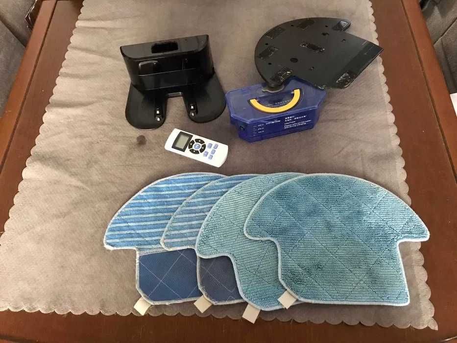 Aspirador Ilife, Acessorios  - doca carregamento, pano, etc